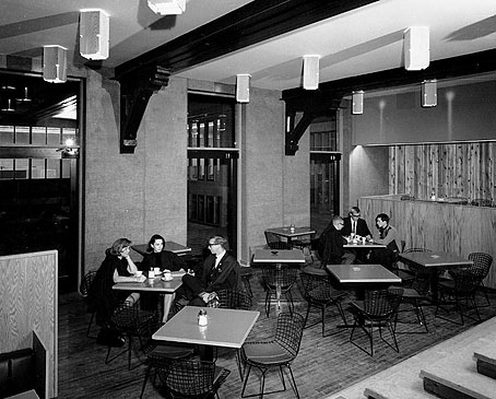 Bertoia chairs at Rubidge Hall