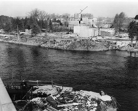 Chemistry Building and river