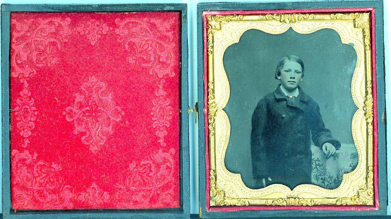 Guide to Early Photographic Formats | Trent University Library & Archives
